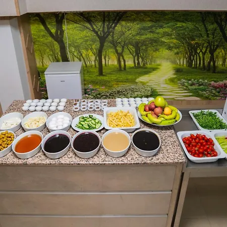 Ξενοδοχείο με διαμερίσματα Guel