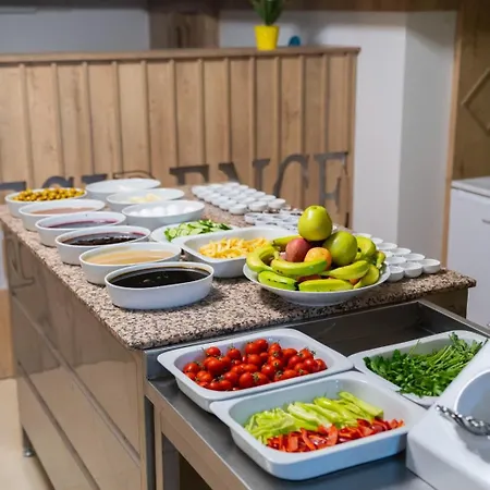 Hotel apartamentowy Guel *