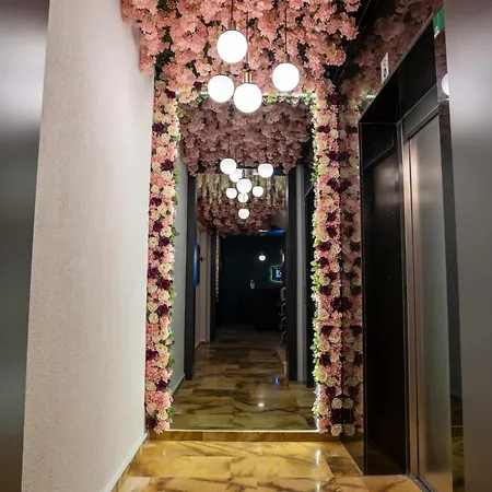 Ξενοδοχείο με διαμερίσματα Guel *